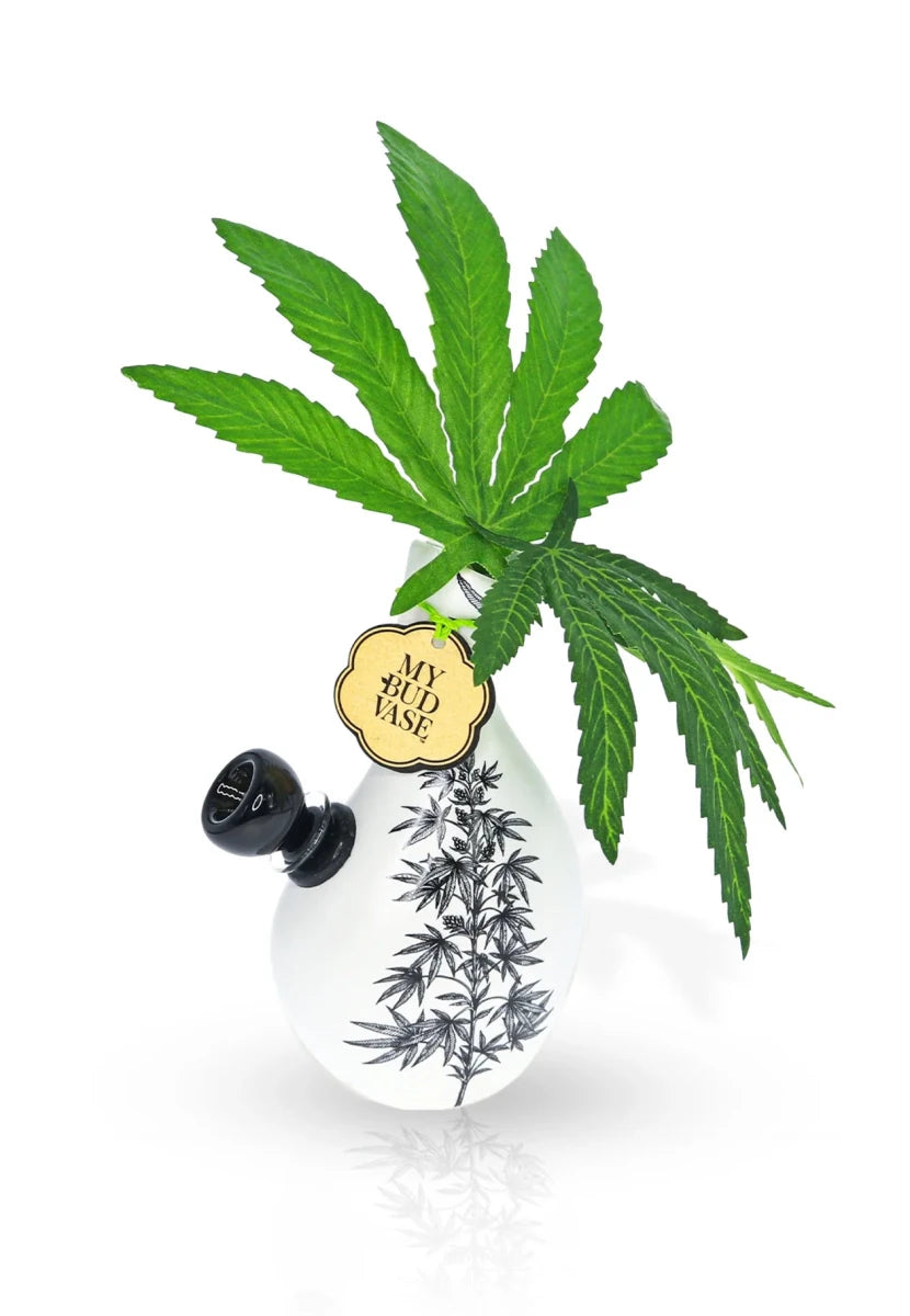 Love Bud Vase Bong - Image 2